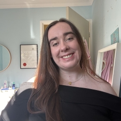 Ms Houndstooth (Ashleigh)